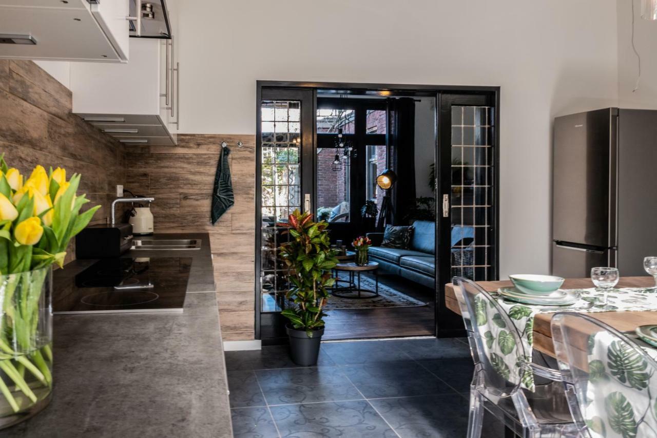Het Zeeuwse Bloemenhuis IJzendijke Bagian luar foto